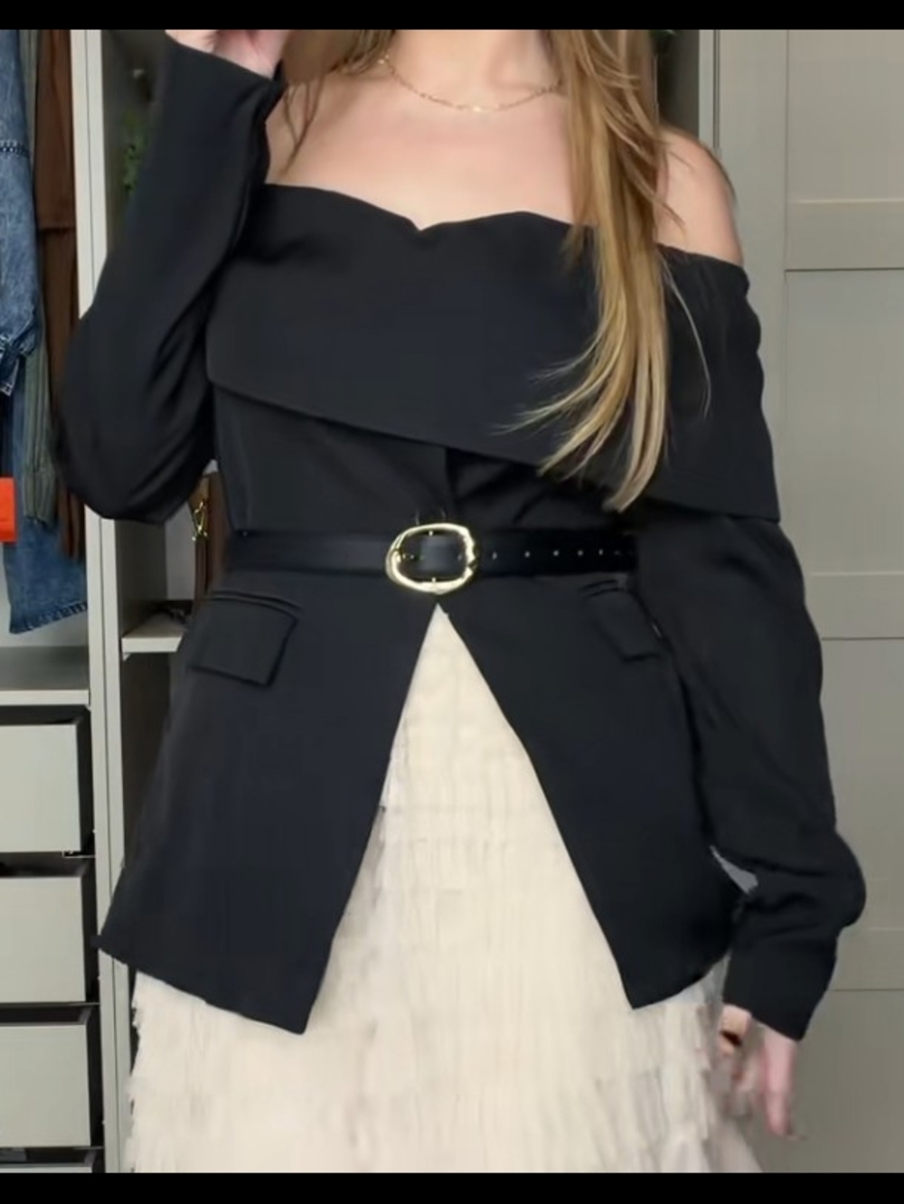 Off-Shoulder Black Blazer with Gold Buckle Belt